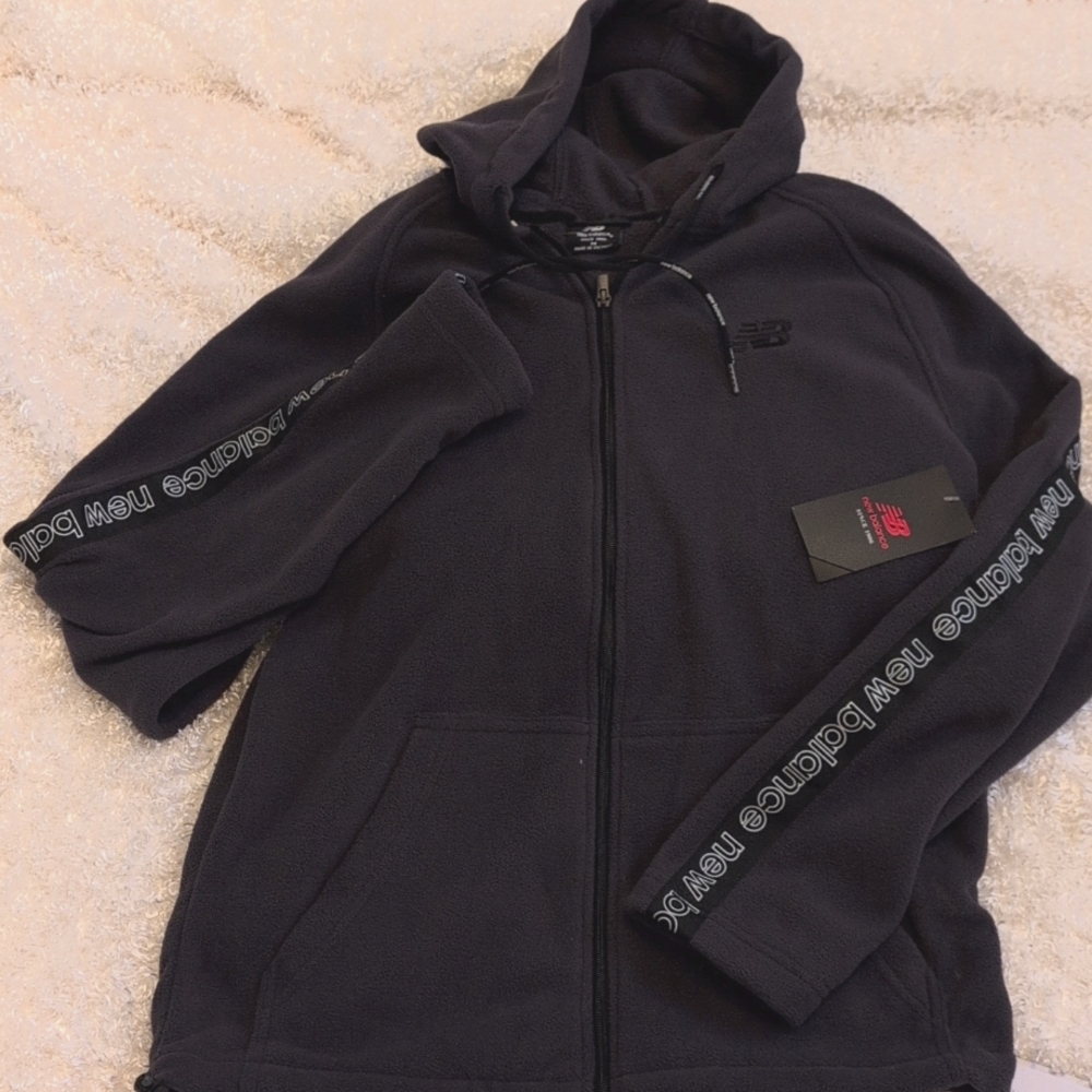 NWT!! NEW BALANCE HOODIE Sz Med